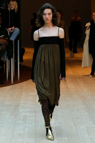 Look 38